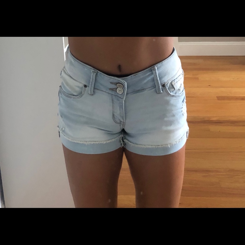 High-rise Lightwash Jean Shorts